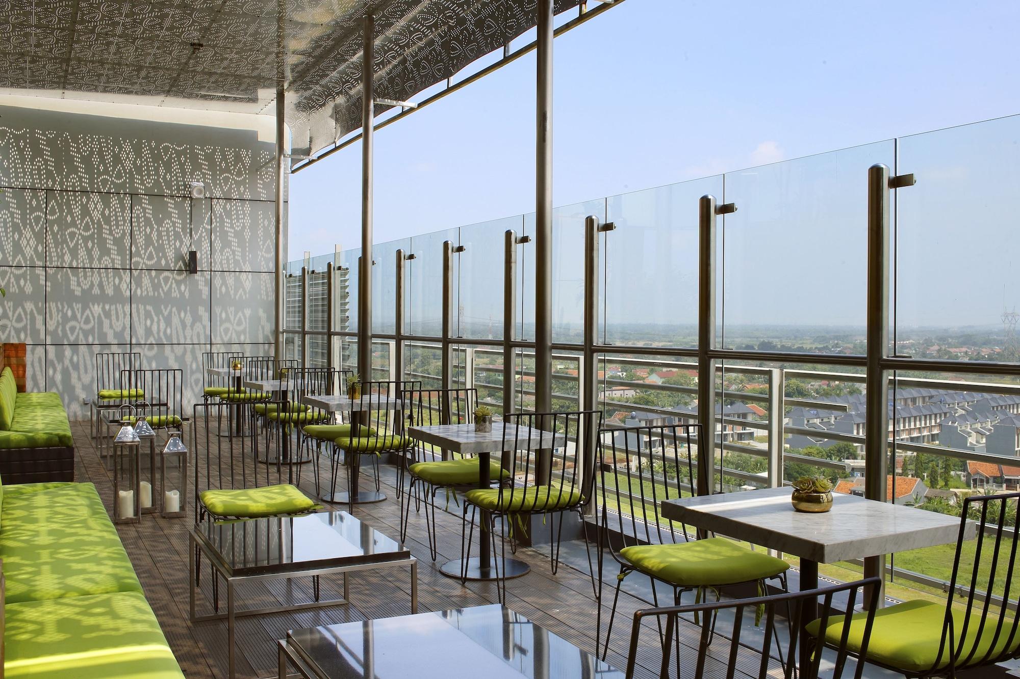Hotel Santika Premiere Ice - Bsd City Серпонг Екстериор снимка